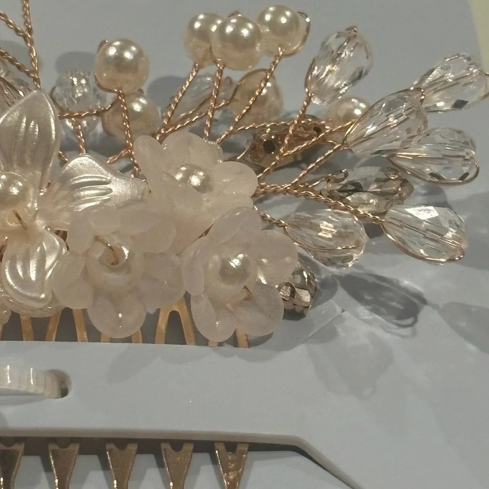 NWT Sincerely Jules Bridal Floral Pearl & Crystal Hair Comb - Gold & Ivory